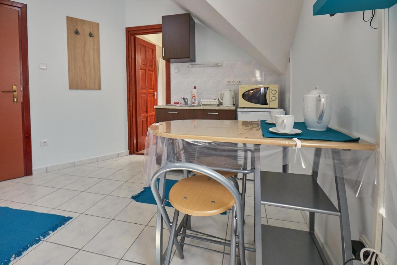 Amulett Studios Apartment Hajduszoboszlo Bagian luar foto