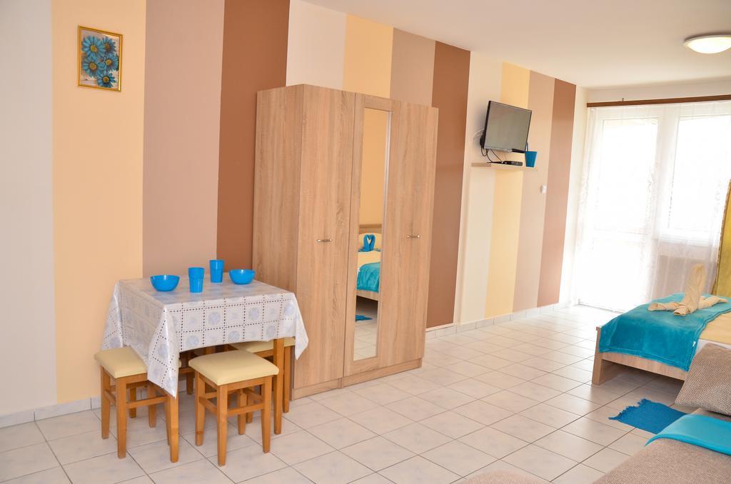 Amulett Studios Apartment Hajduszoboszlo Bagian luar foto